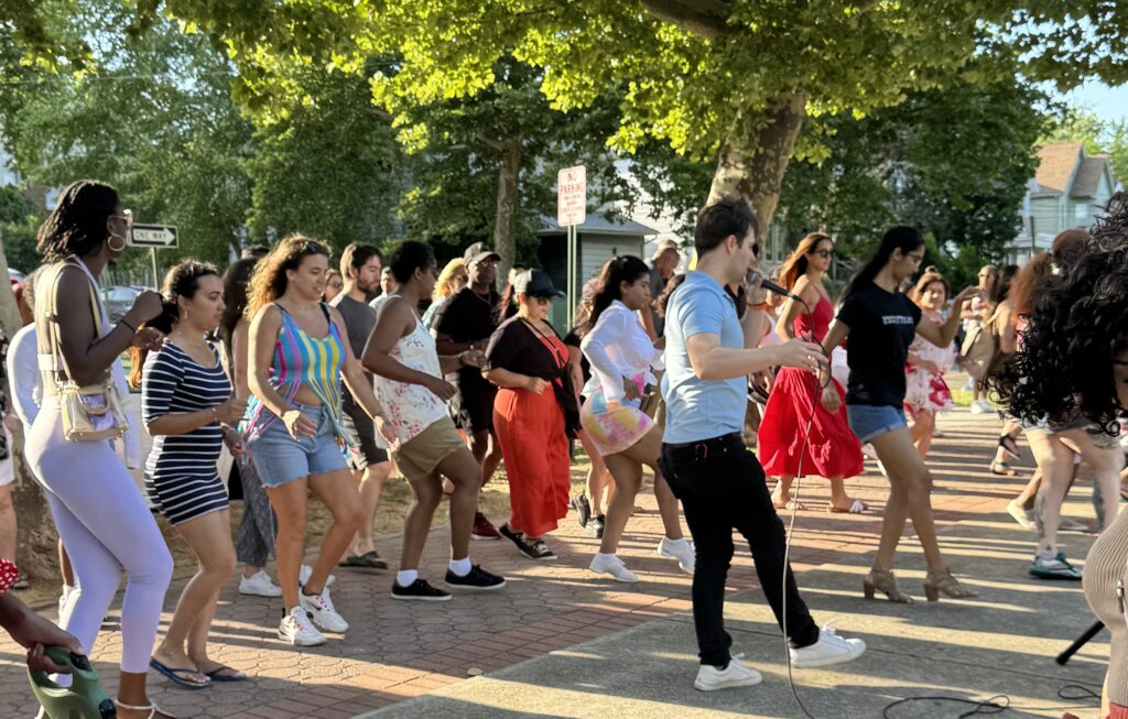 Salsa by the Bay South St Salsa